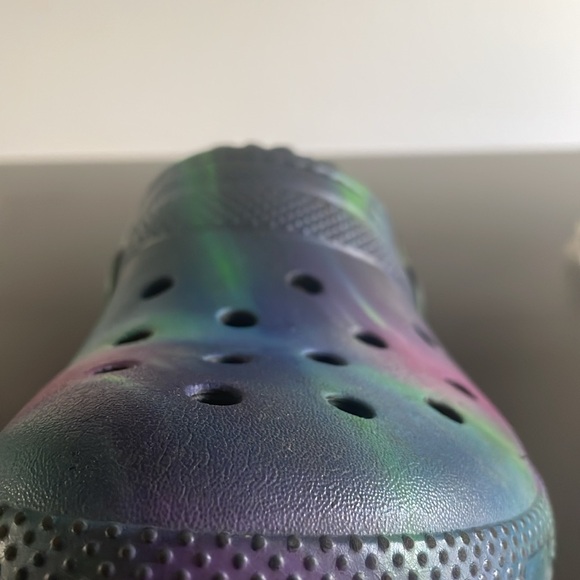 Crocs - Picture 14 of 17